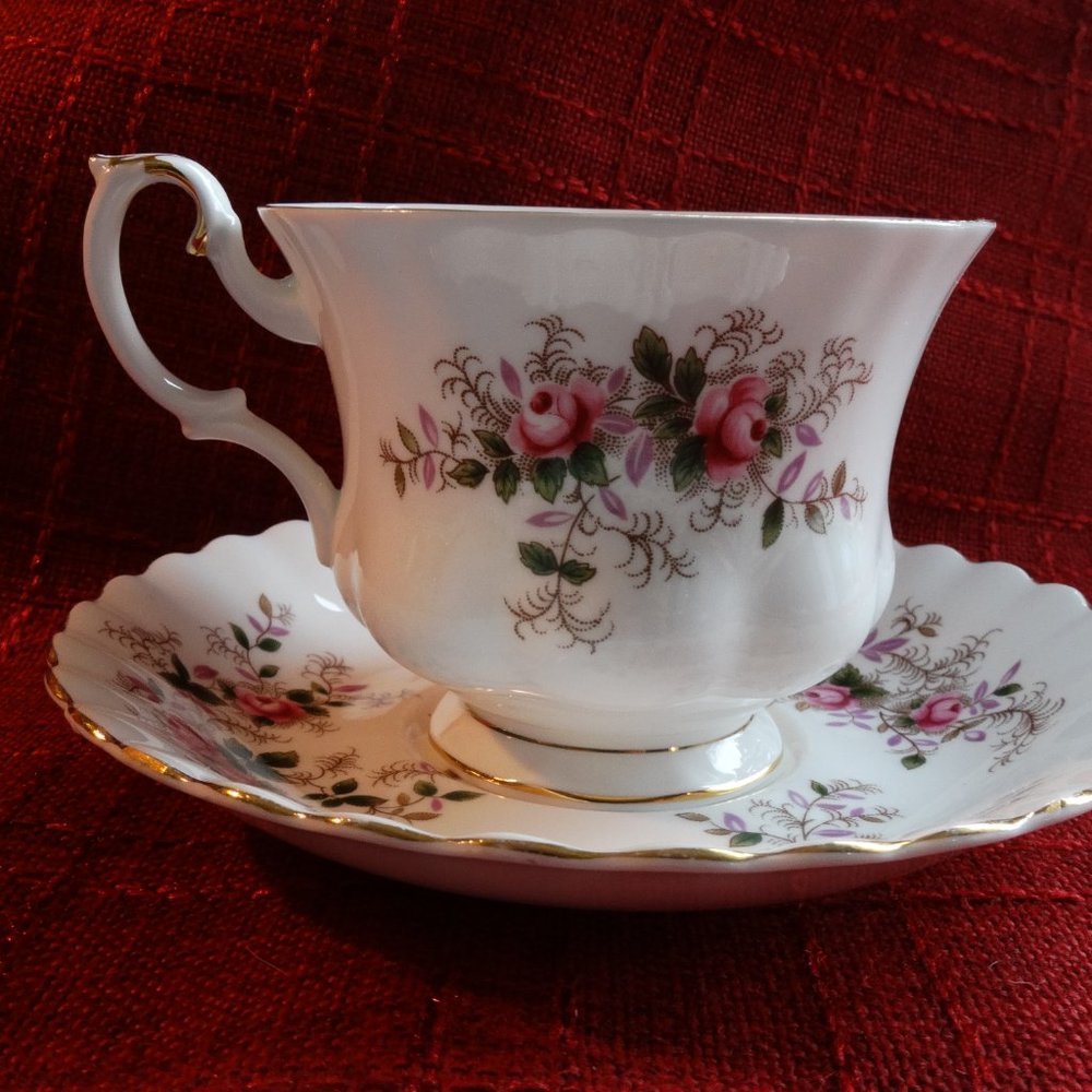 Royal Albert Bone china vintage teacup and saucer, lavender rose made in England